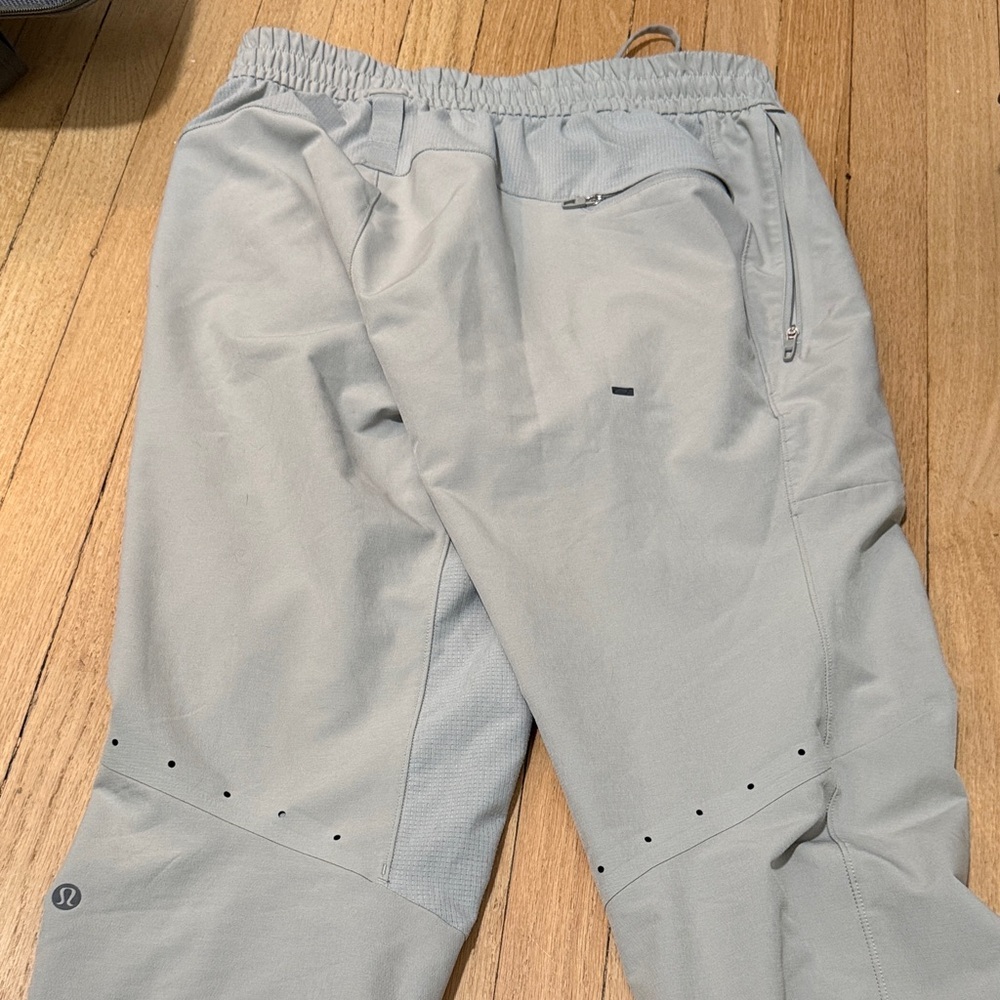 Lululemon License to Train Jogger Regular
